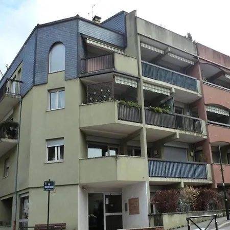 Studio For 4 People